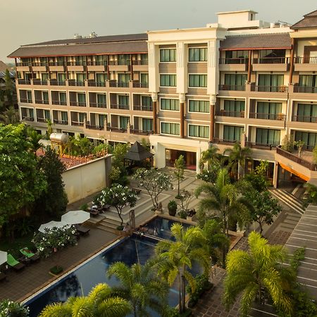 Royal Empire Premium Hotel Siem Reap Luaran gambar