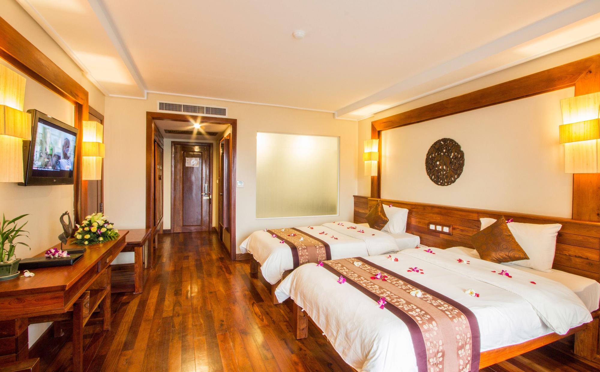 Royal Empire Premium Hotel Siem Reap Luaran gambar