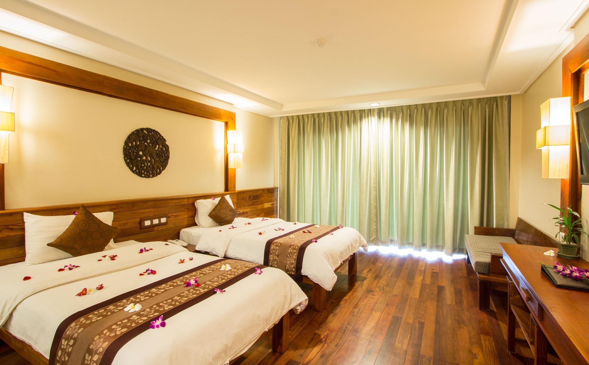 Royal Empire Premium Hotel Siem Reap Luaran gambar
