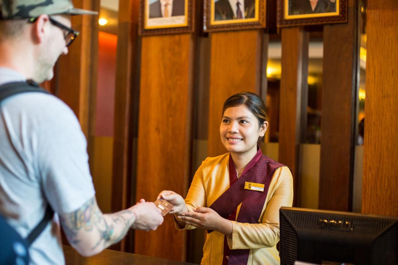 Royal Empire Premium Hotel Siem Reap Luaran gambar