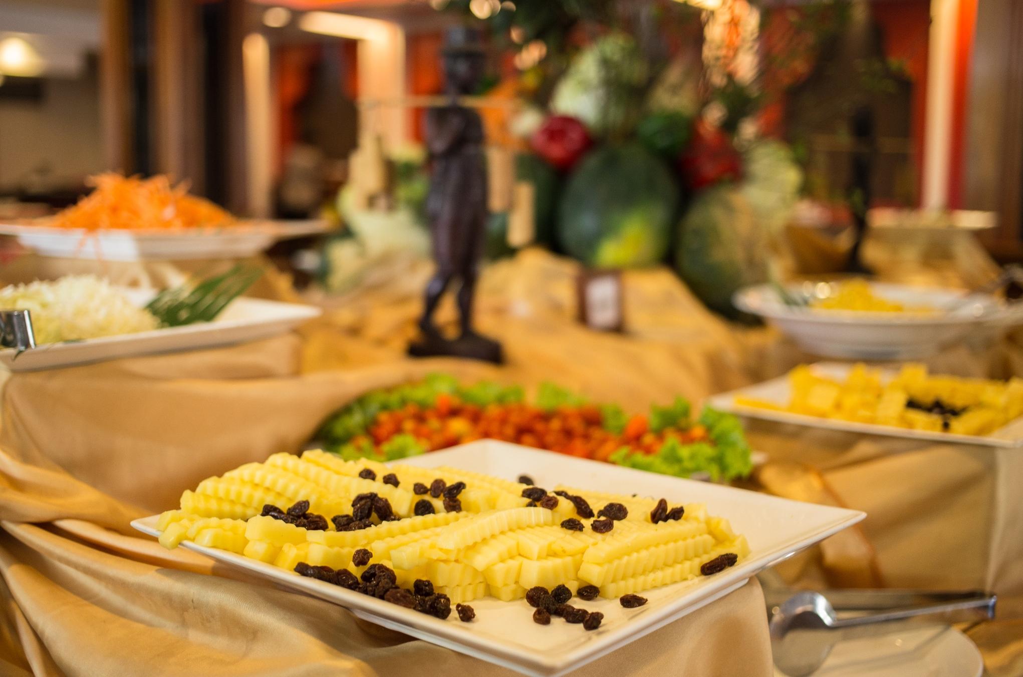 Royal Empire Premium Hotel Siem Reap Luaran gambar