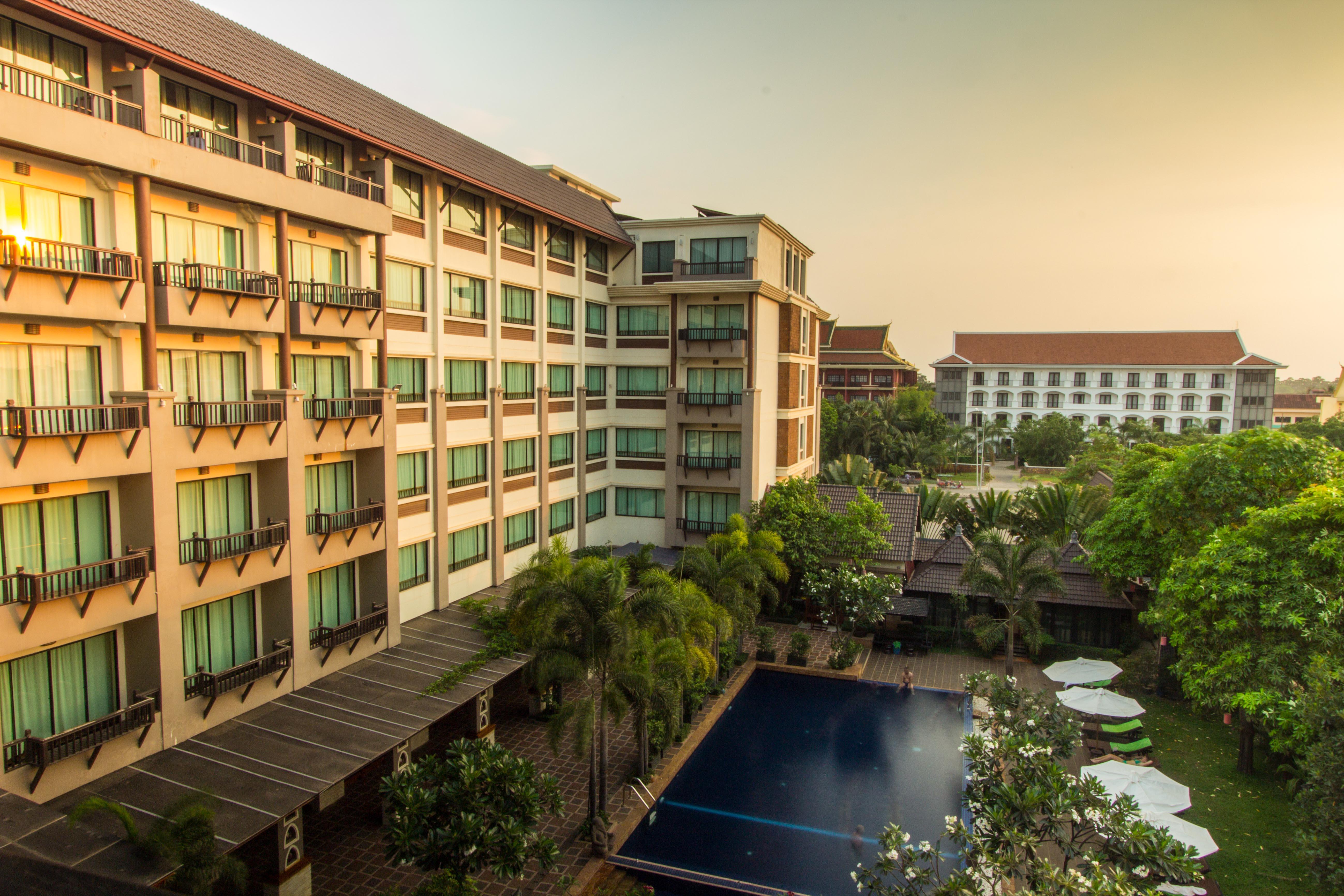 Royal Empire Premium Hotel Siem Reap Luaran gambar