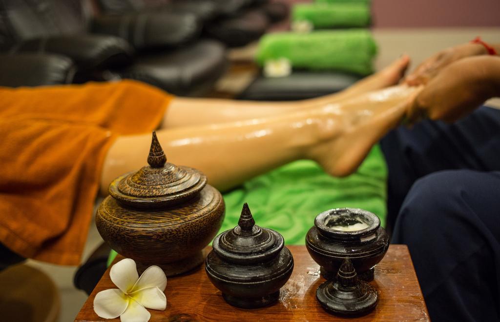 Royal Empire Premium Hotel Siem Reap Luaran gambar