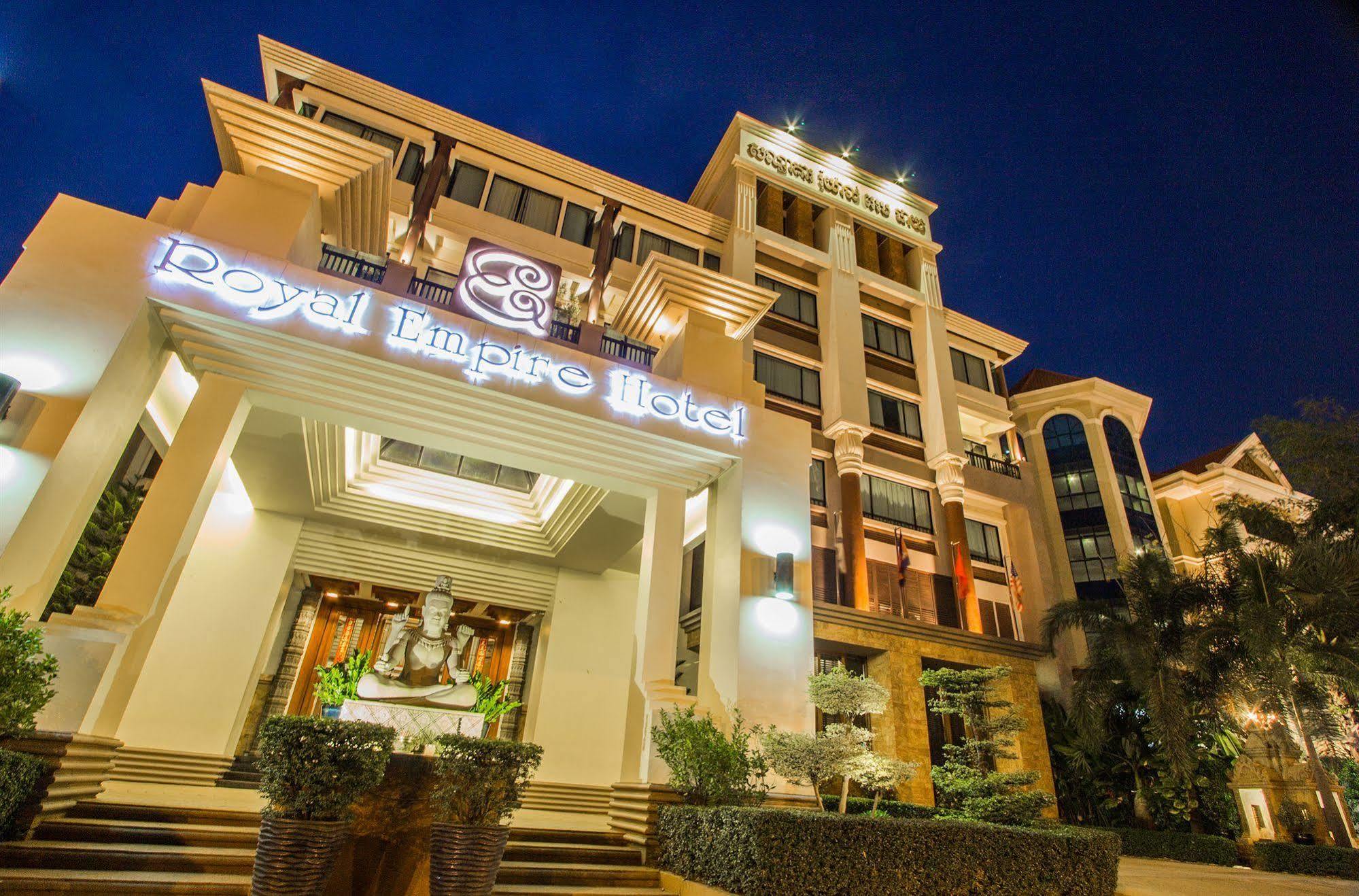 Royal Empire Premium Hotel Siem Reap Luaran gambar
